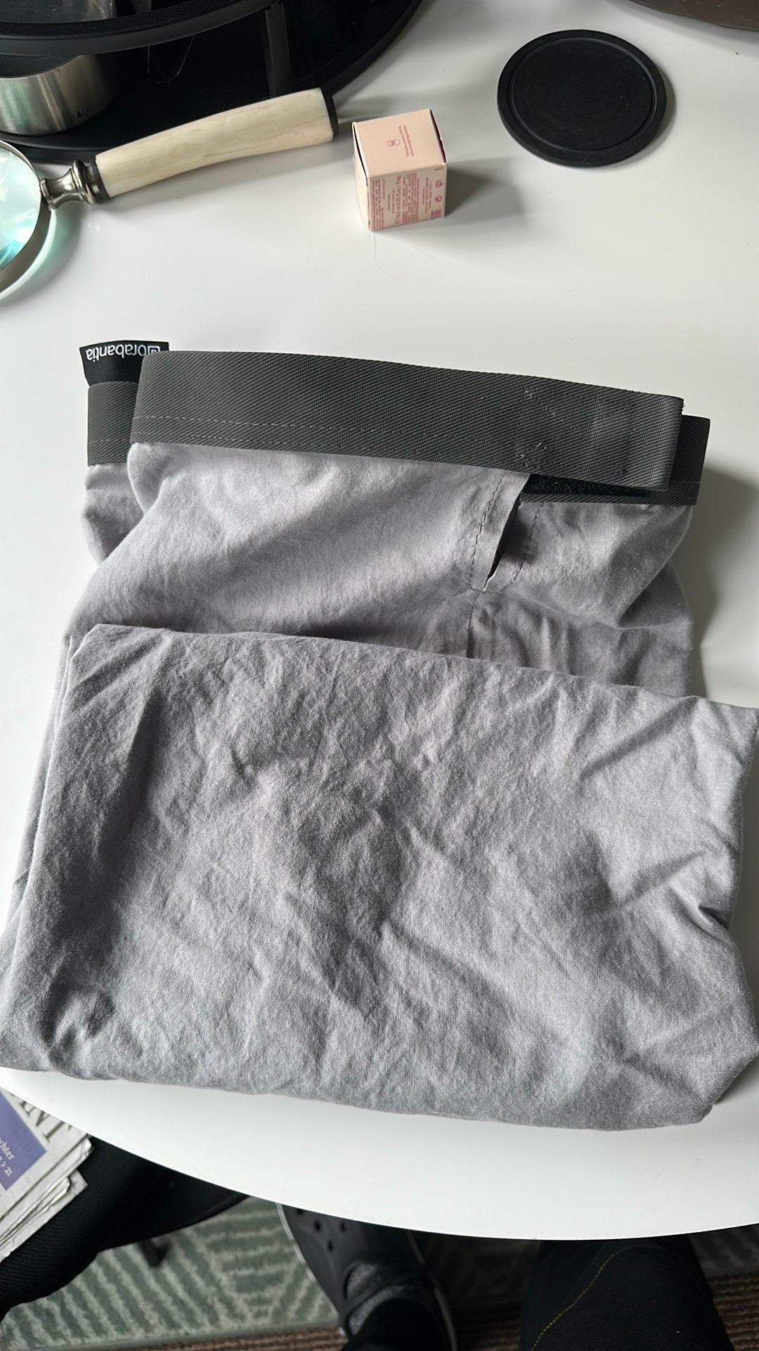 Brabantia wasmandhoes grijs 70x50 cm met klittenband, Ophalen of Verzenden, Zo goed als nieuw