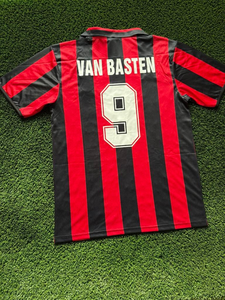 Shirt L - Marco van Basten - AC Milan, Verzamelen, Sportartikelen en Voetbal, Ophalen of Verzenden, Nieuw, Buitenlandse clubs