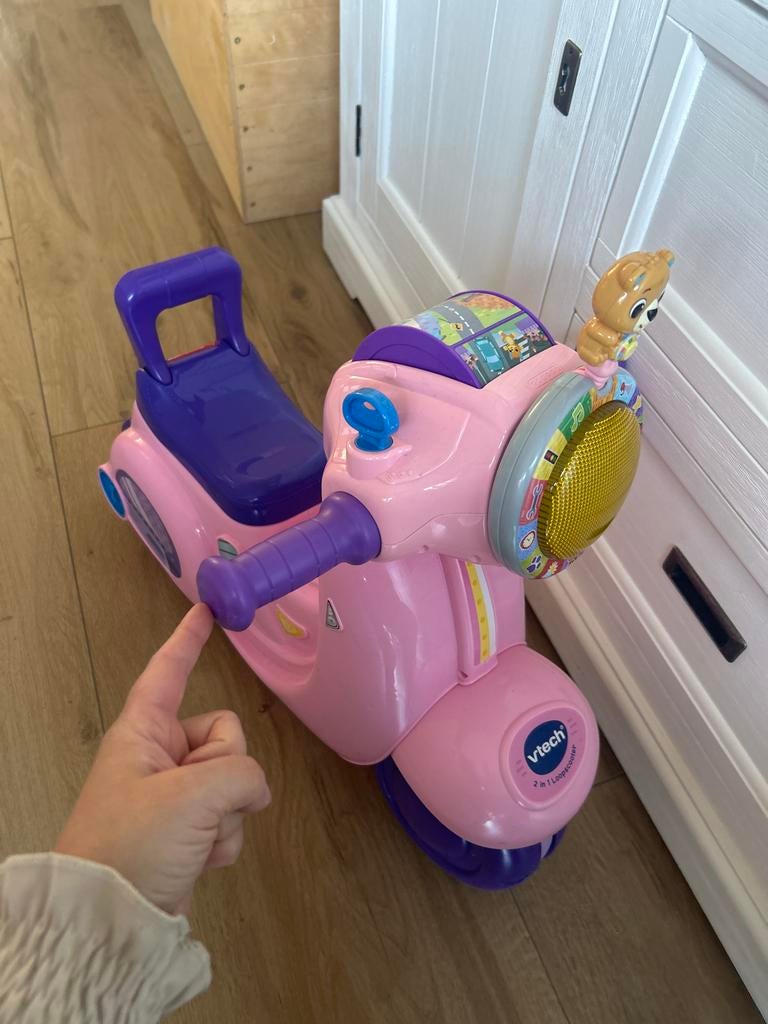 Roze VTech Scooter - Zo goed als nieuw, Ophalen, Zo goed als nieuw, 6 maanden tot 2 jaar