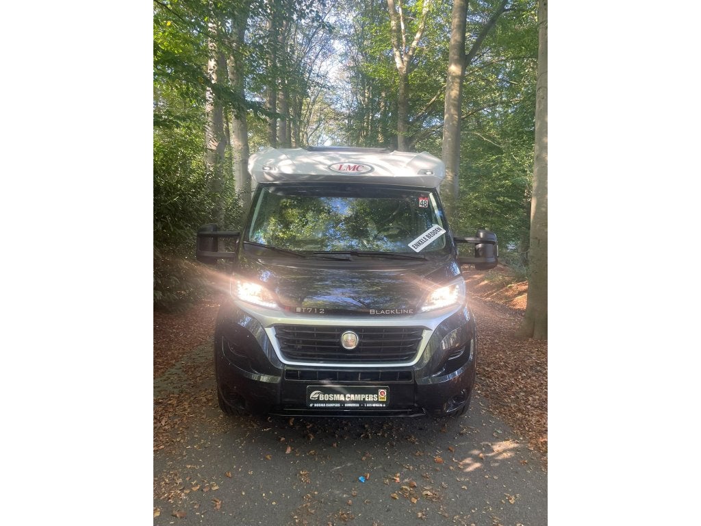 Foto 3 van LMC Blackline 712 T Enkele Bedden 30000 km Uniek Airco 2016