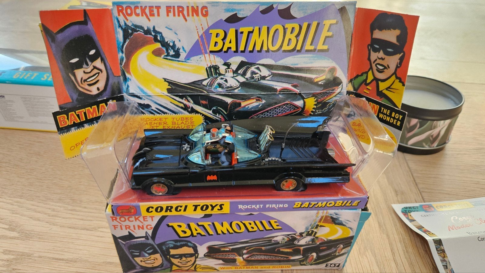 Corgi Batmoblie Re issue, Ophalen of Verzenden