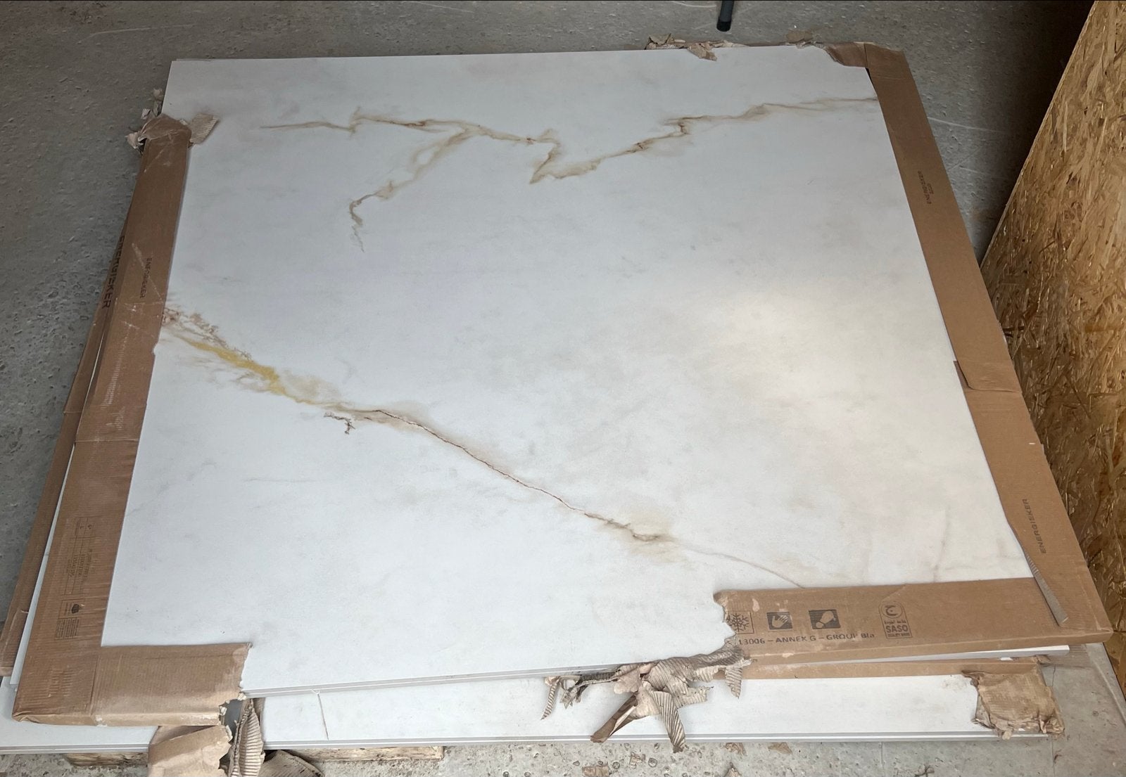 Energieker Dubai Gold 120x120 - 8 nieuwe tegels (11,52 m²), Ophalen, 60 cm of meer, Nieuw, 10 m² of meer