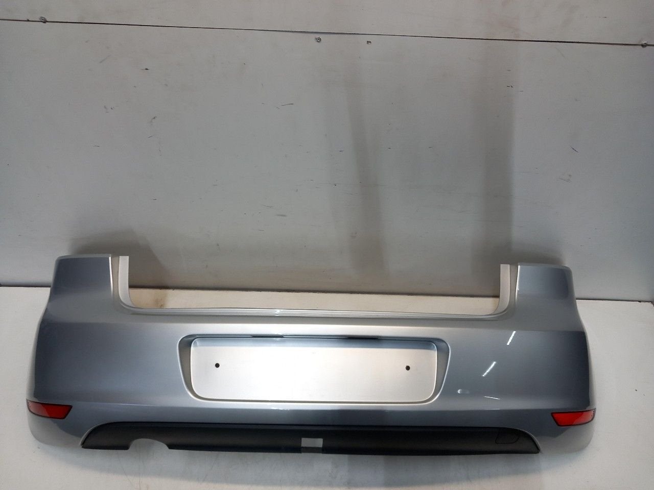 Bumper achter Volkswagen Golf, Onderdelen@venauto.nl, Van der Ven Autorecycling B.V., Gebruikt, Ettenseweg 76, 4706 PB Roosendaal, The Netherlands