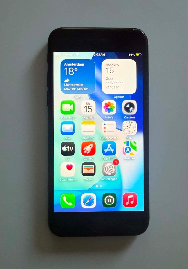 Te koop/ruilen en iPhone SE 2020met 128gb B.capaciteit 83, Telecommunicatie, Mobiele telefoons | Apple iPhone, 83 %, Zwart, Ophalen of Verzenden