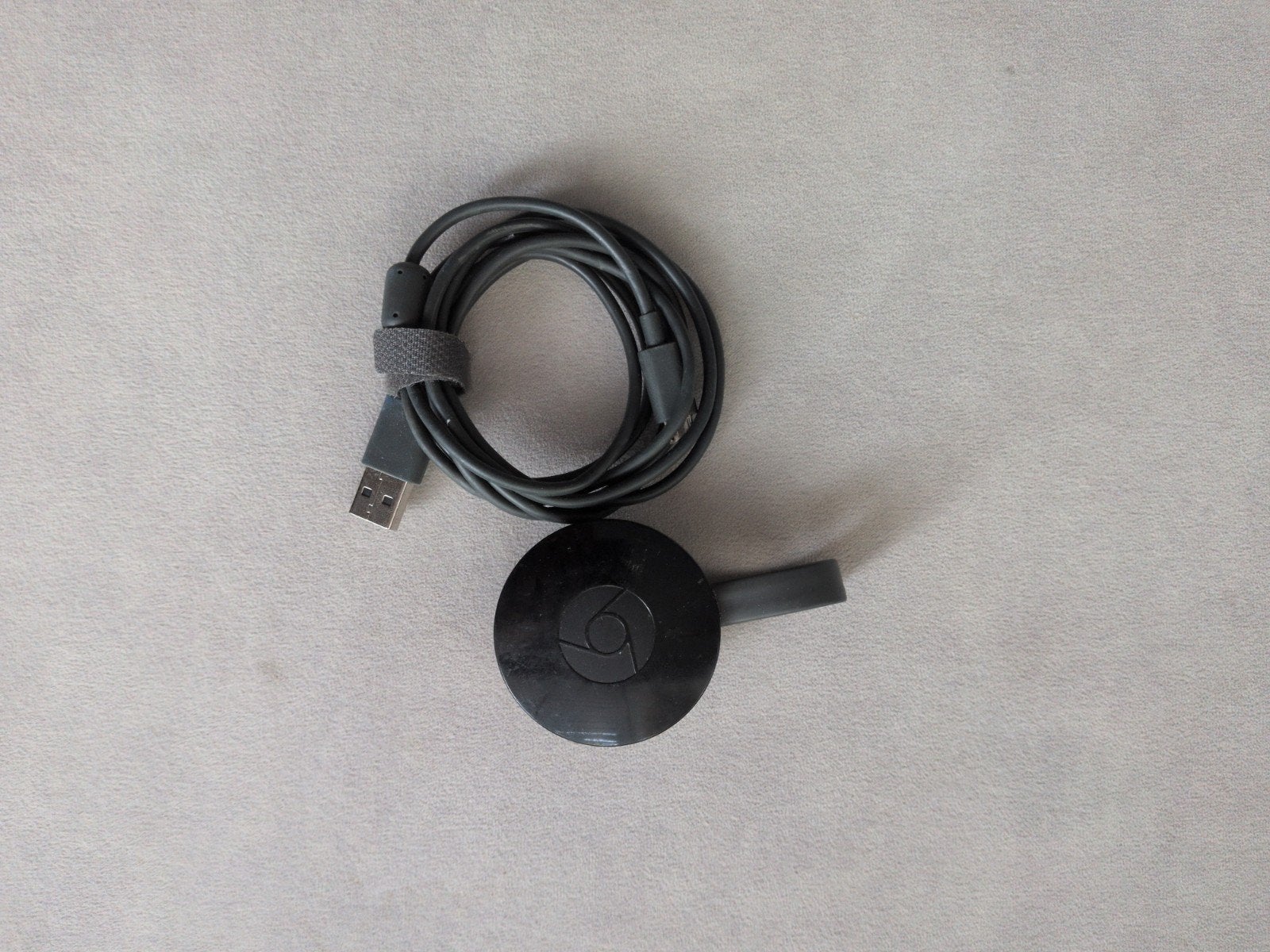 Google Chromecast V2 met kabel, Ophalen of Verzenden, Gebruikt, HDMI