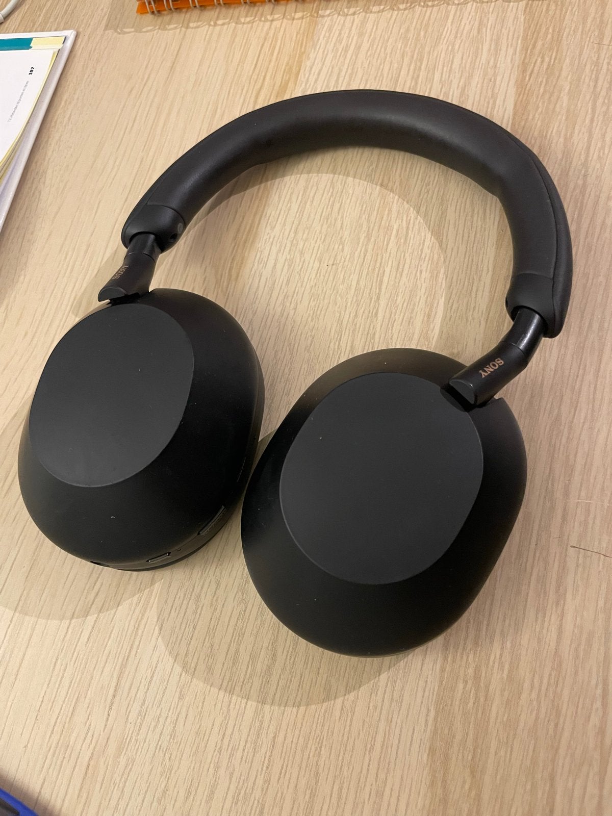 Sony WH-1000XM5