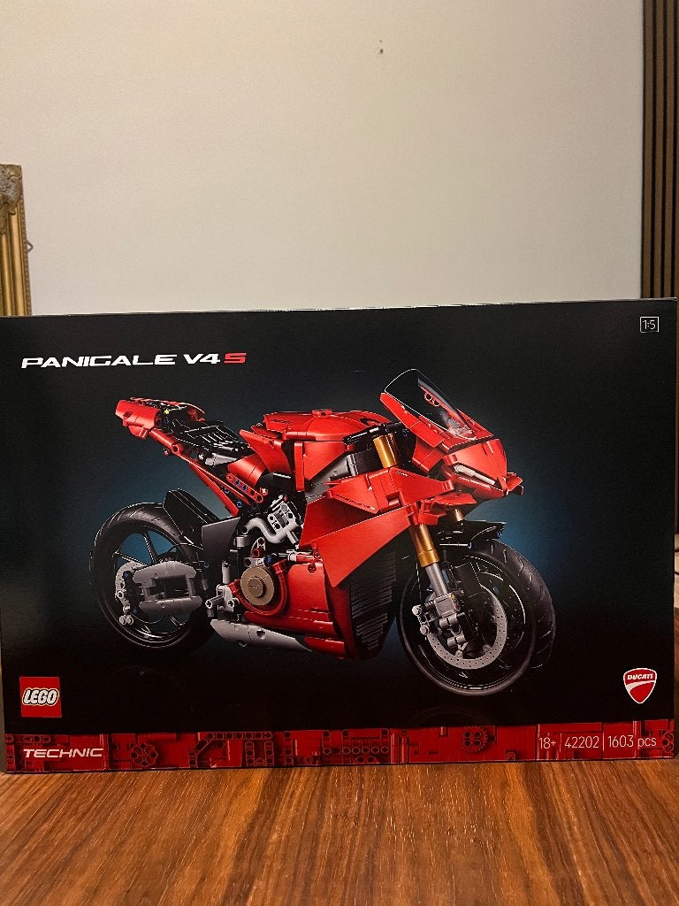 LEGO Technic - Ducati Panigale V4 S motor, Kinderen en Baby's, Speelgoed | Duplo en Lego, Lego, Nieuw, Ophalen of Verzenden, Technic