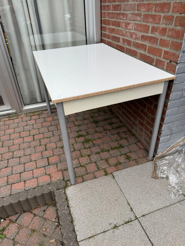 Witte tafel met metalen poten, Huis en Inrichting, Ophalen, Gebruikt, 100 tot 150 cm, 50 tot 100 cm