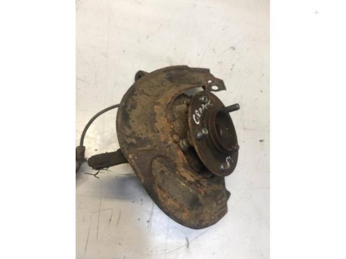 Fusee rechts-voor van een Mitsubishi Grandis, Gebruikt, -, -, Ophalen of Verzenden