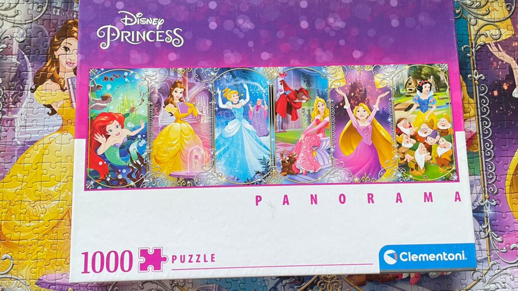 Clementoni puzzel Disney prinsessen 1000 stukjes, Ophalen of Verzenden, 500 t/m 1500 stukjes, Zo goed als nieuw