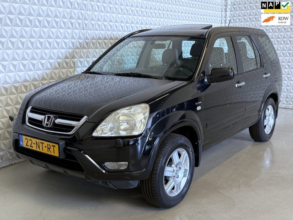 Honda CR-V 2.0i Executive 4WD 4X4 AIRCO én TREKHAAK (2004), Auto's, Honda, 1998 cc, 4 cilinders, 150 pk, Zwart