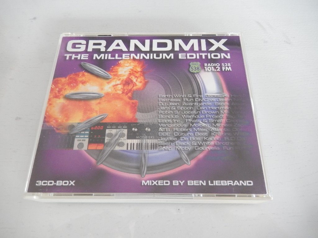 3 CD's Grandmix - The Millennium Edition, Verzenden, Zo goed als nieuw