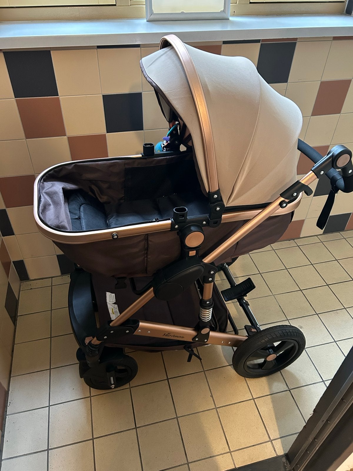 Mio Amore Combiwagen Bruin-Goud. Alleen ophalen in weekend., Kinderen en Baby's, Gebruikt, Combiwagen, Met reiswieg, Ophalen