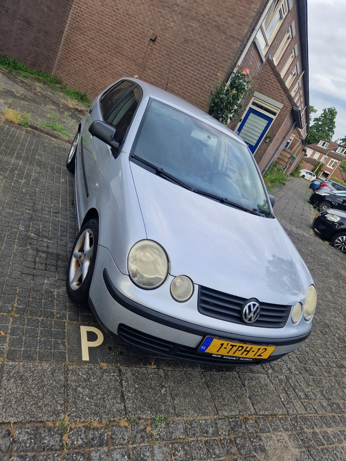Volkswagen polo 1.2 BJ 2003 Grijs/Zilver, Stof, 1057 kg, 1198 cc, Handgeschakeld
