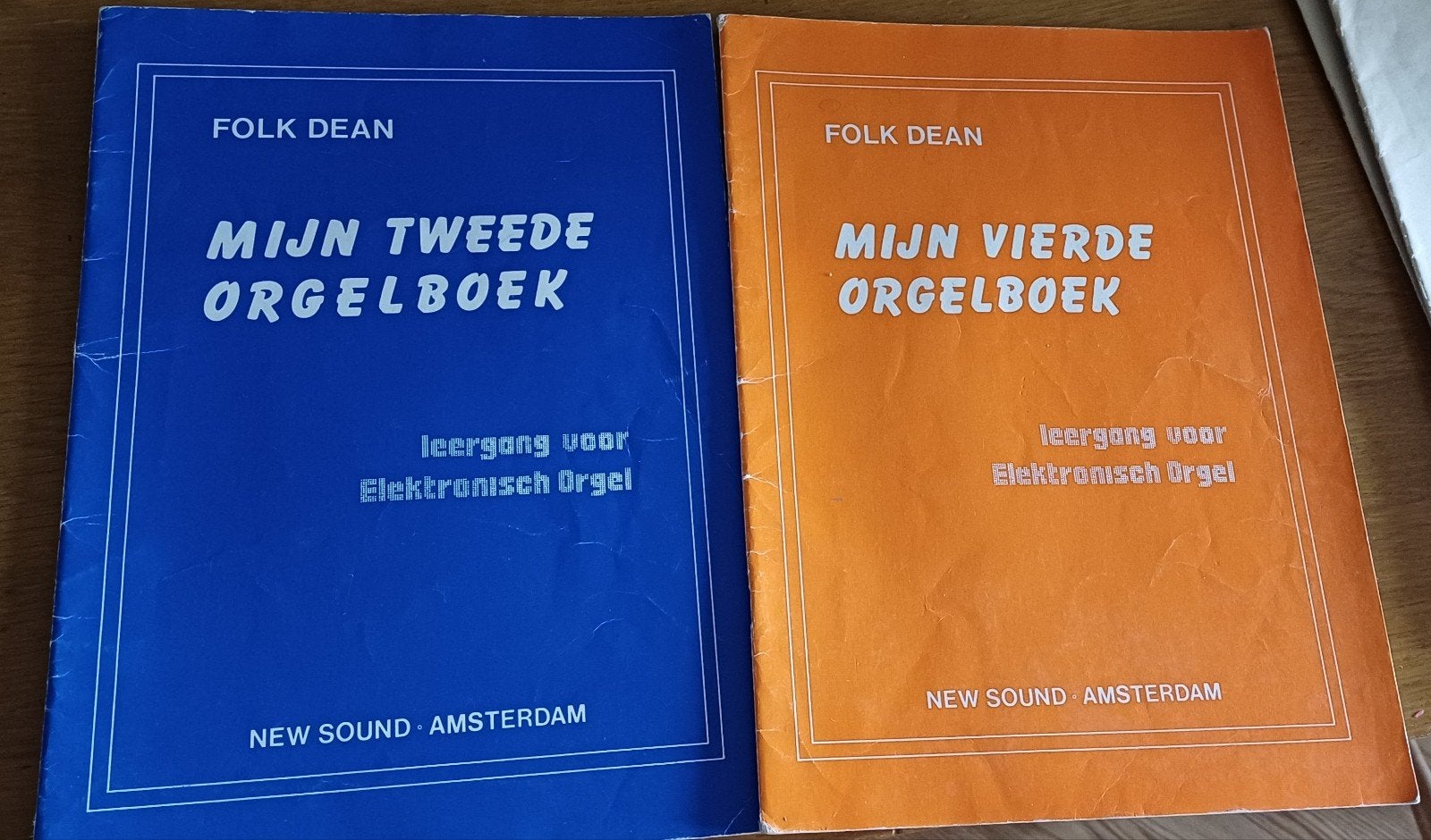 lesboek orgel, Muziek en Instrumenten, Ophalen of Verzenden, Zo goed als nieuw