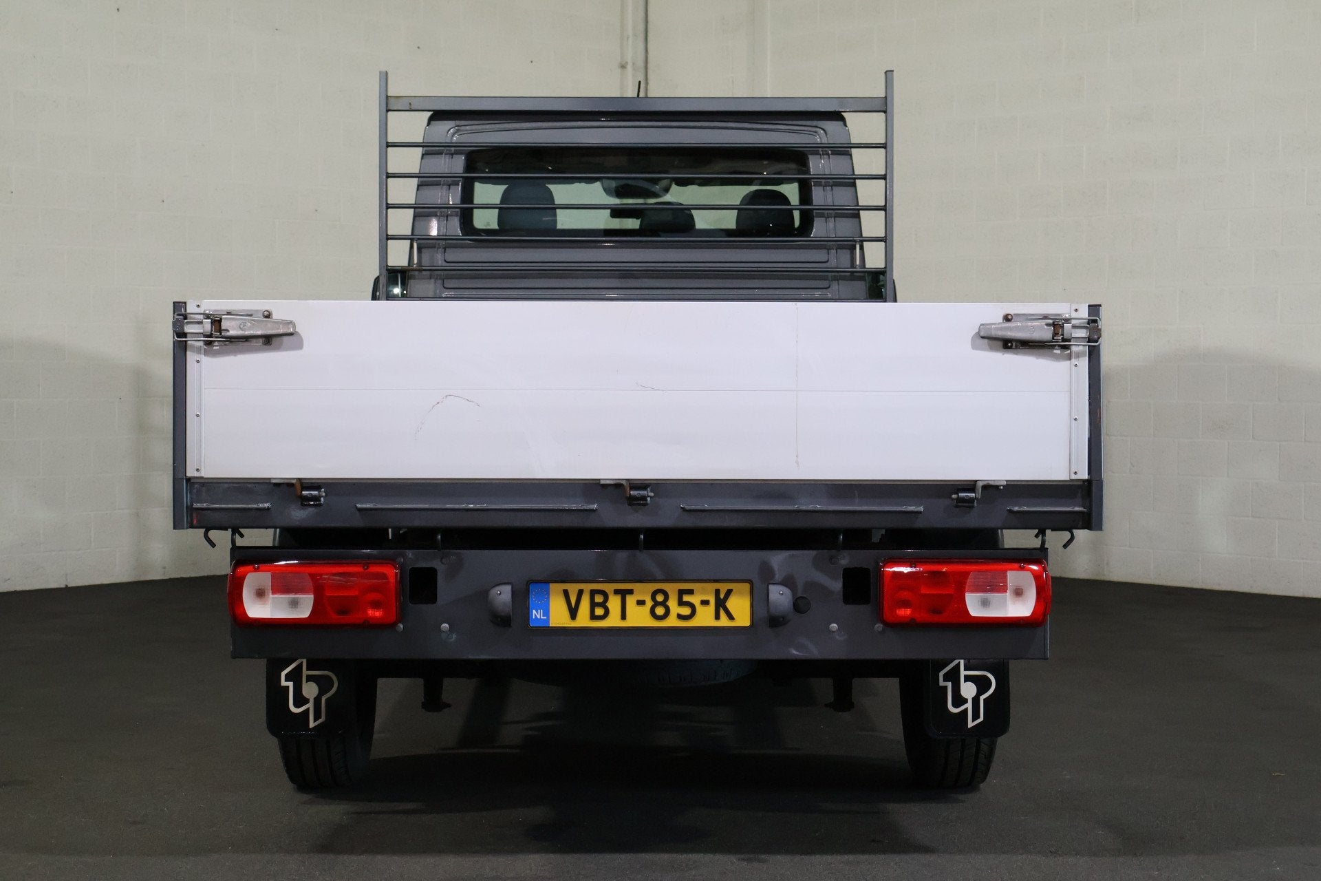 Volkswagen Crafter 35 2.0 TDI 177pk L4 Open Laadbak Leer Led, 13 km/l, Gebruikt, Euro 6, 4 cilinders