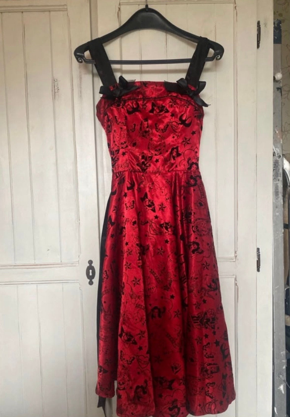 Prachtige rode originele Hell Bunny jurk, Kleding | Dames, Ophalen of Verzenden, Zo goed als nieuw, Rood