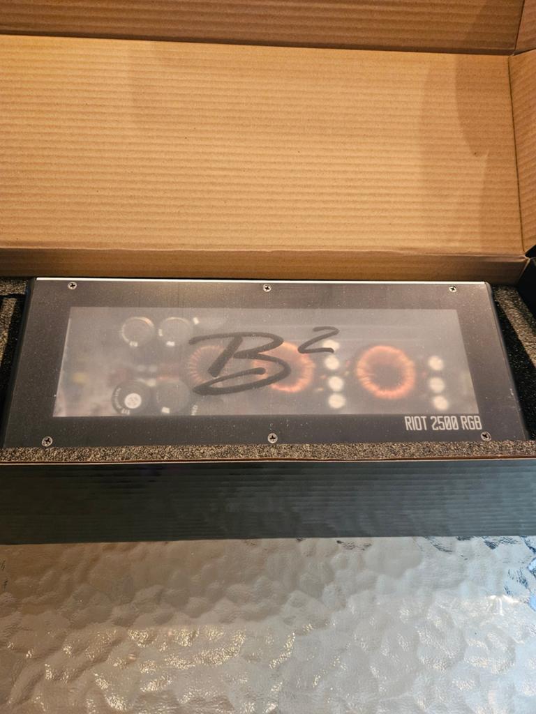 Nieuw!! B2 riot 2500.1D monoblock versterker!!, Auto diversen, Autospeakers, Ophalen, Nieuw