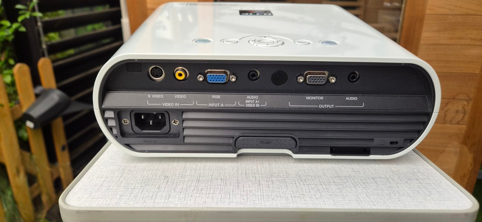 beamer met projectietafel en bekabeling, Ophalen of Verzenden, Overige technologieën, Sony