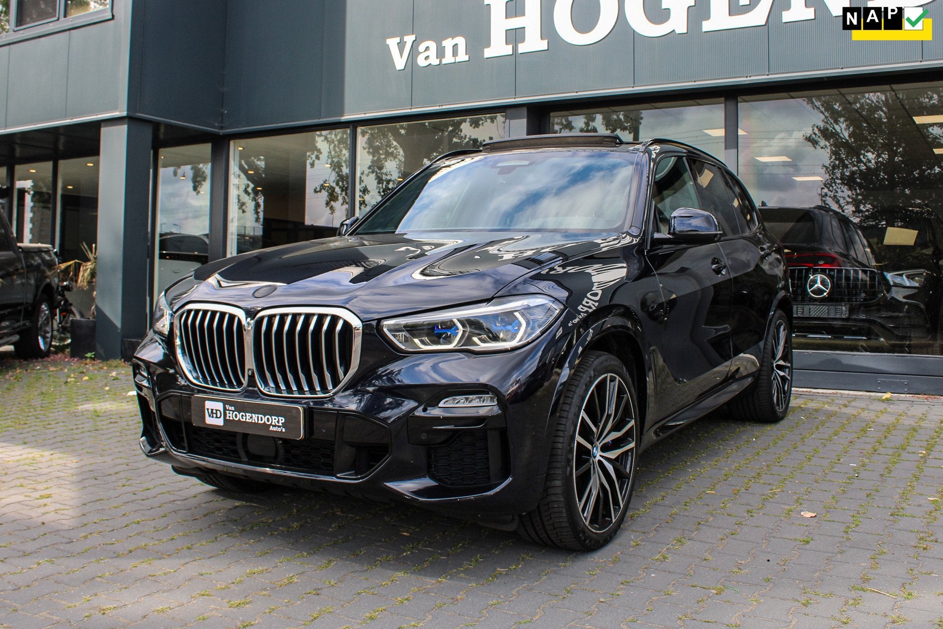 BMW X5 XDrive40i High Executive PANO HUD LASER ORGNL BTW, Auto's, Automaat, Gebruikt, Bedrijf, Vierwielaandrijving