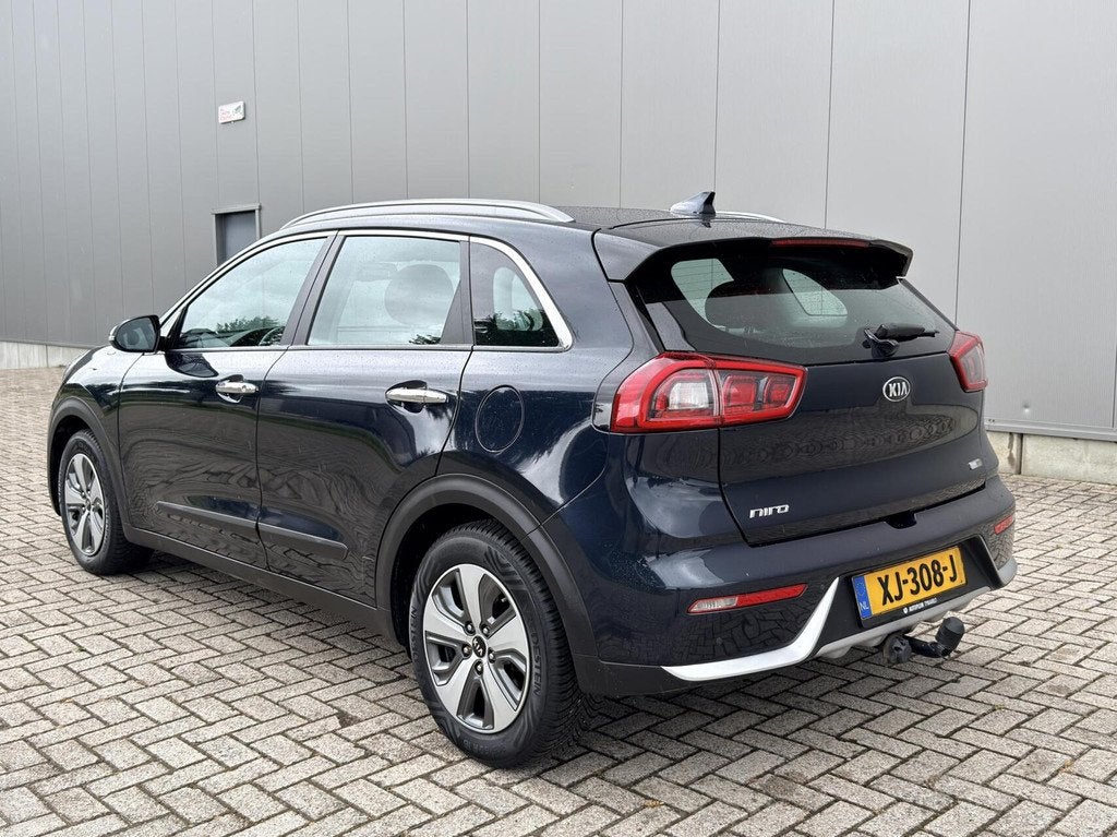 Kia Niro 1.6 GDi Hybrid ExecutiveLine 1e eig|Carplay|Trekhaa, Gebruikt, Met garantie (alle), Blauw, 1390 kg