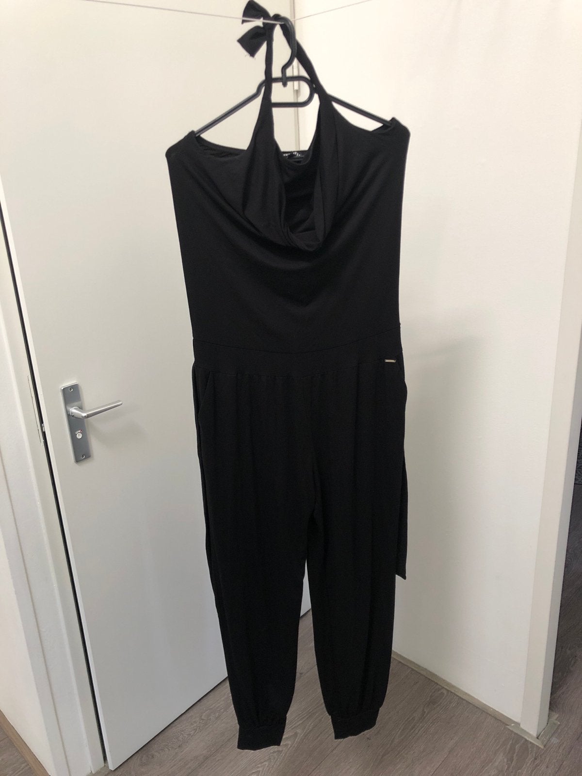 Zwarte jumpsuit Superstar maat M, Ophalen of Verzenden, Zo goed als nieuw, Maat 38/40 (M), Zwart