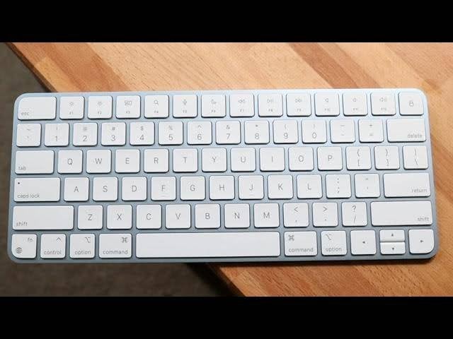 ZGAN Apple magic keyboard (lightning-model) van €120 nu €59, Computers en Software, Toetsenborden, Ophalen of Verzenden, Zo goed als nieuw