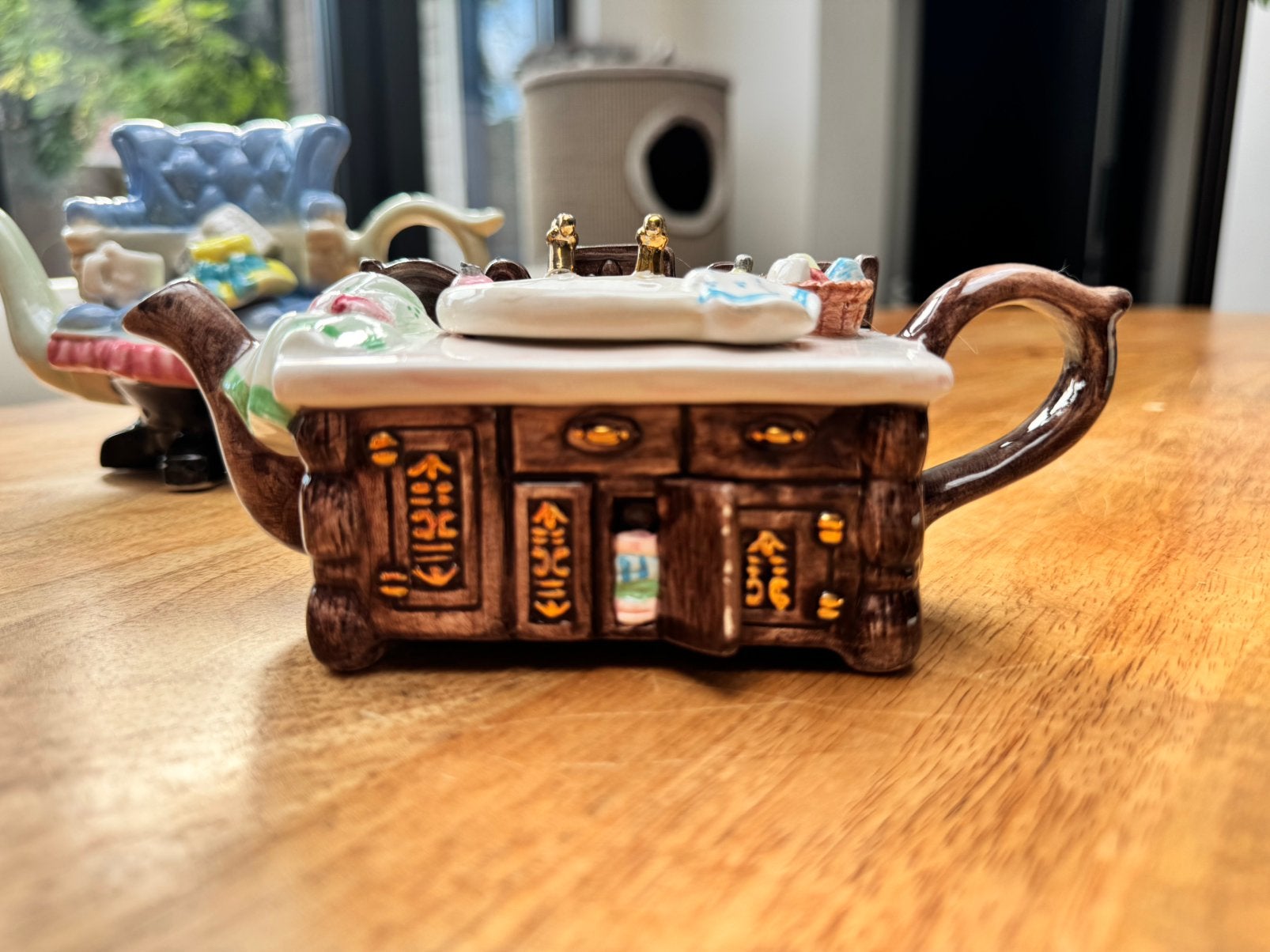Decoratieve miniatuur theepotjes, Ophalen of Verzenden, Zo goed als nieuw