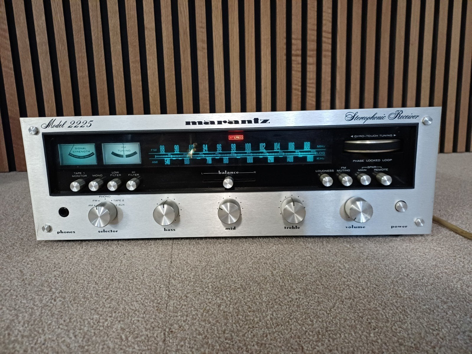 Marantz 2225 Stereofonische Receiver - Vintage Audio, Audio, Tv en Foto, Stereo-sets, Ophalen of Verzenden, Gebruikt
