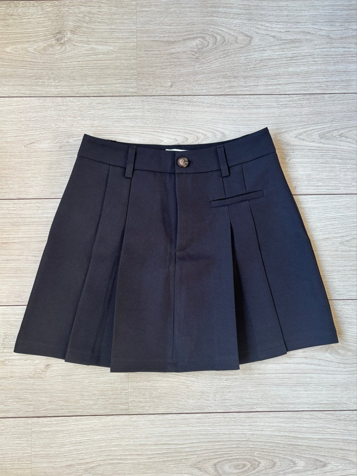 Zwarte skort met plooien - Broekje onder het rokje, Kleding | Dames, Verzenden, Zwart, Zo goed als nieuw, Maat 34 (XS) of kleiner