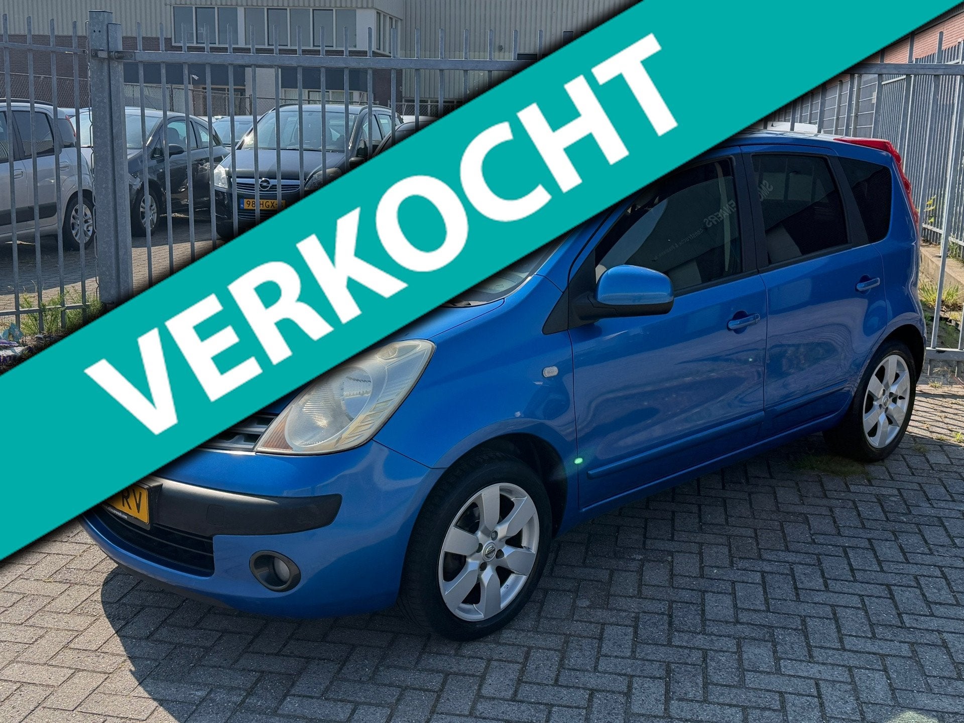 Nissan Note 1.6 First Note 5 deurs hoge instap! NL AUTO NAP!, Voorwielaandrijving, Gebruikt, Zwart, 4 cilinders