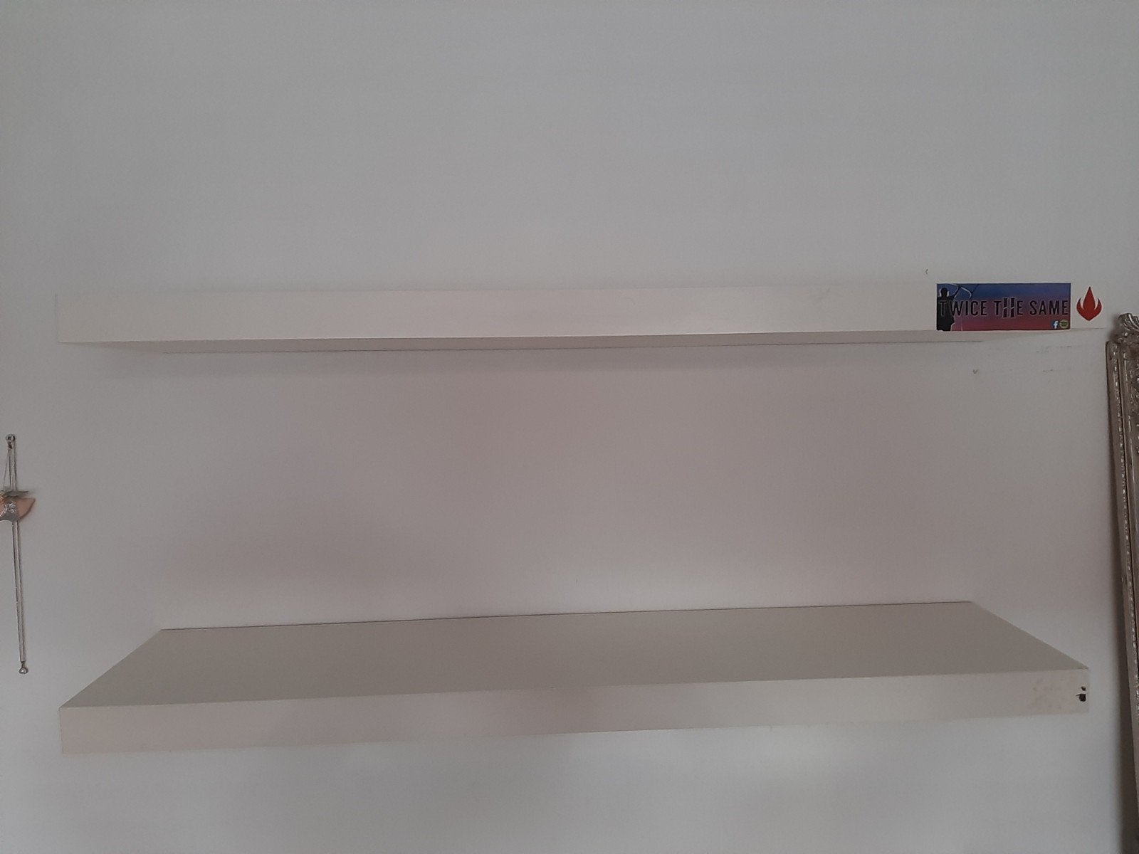 2 wandplanken van Ikea gratis af te halen, Ophalen, Gebruikt
