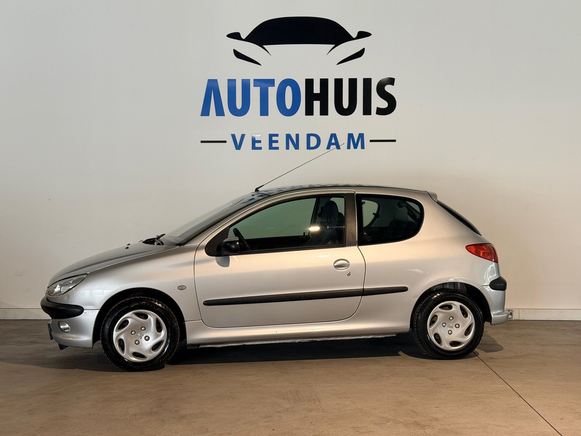 Peugeot 206 1.4 Gentry Premium Automaat, Auto's, 14 km/l, Bedrijf, 75 pk, Blauw