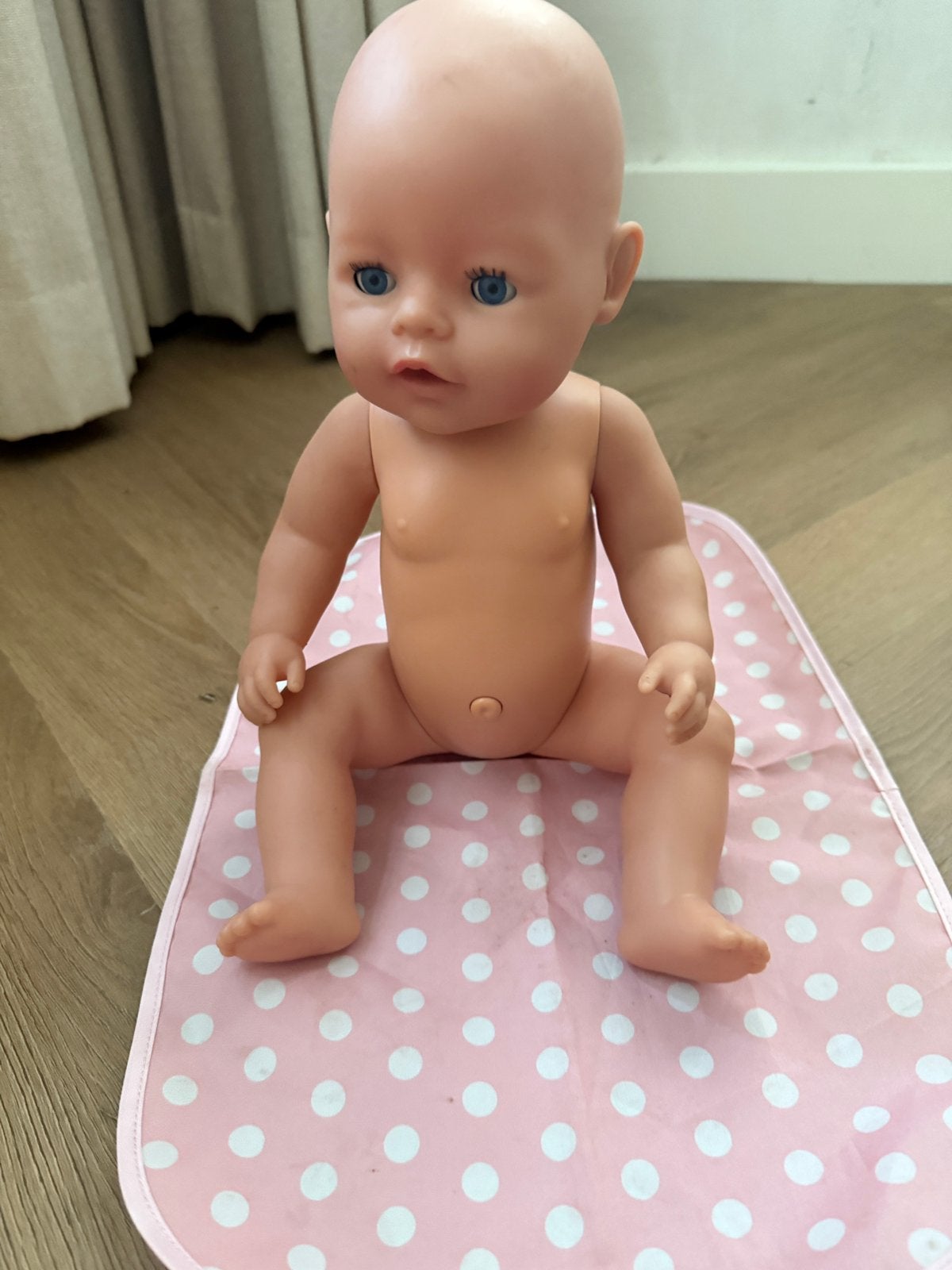 Twee Baby Born poppen., Huizen en Kamers