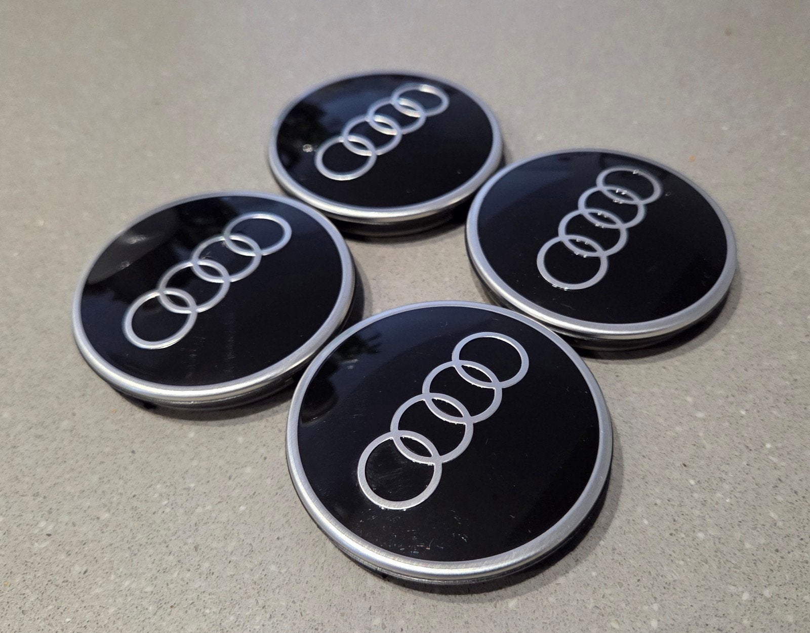 Set van 4 Audi naafdoppen 81A.601.170.A., Ophalen of Verzenden, Nieuw