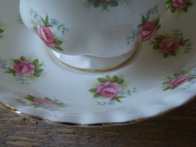 Kop-en-schotel, Royal Albert FORGET-ME-NOT ROSE, heren, Ophalen of Verzenden