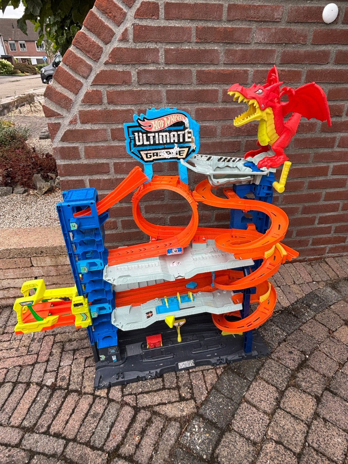 Auto garage Hot Wheels Ultimate Garage met draak, Kinderen en Baby's, Speelgoed | Speelgoedvoertuigen, Ophalen, Gebruikt