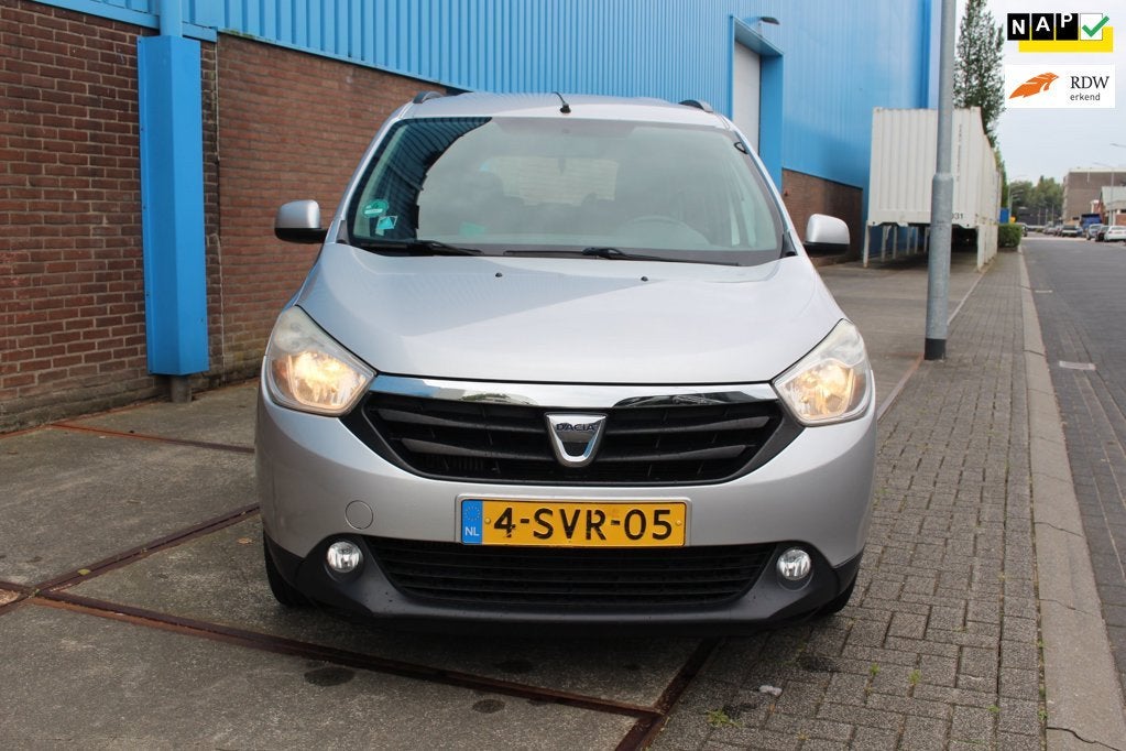 Dacia Lodgy 1.2 TCe Prestige 7p., Auto's, Voorwielaandrijving, Euro 5, Gebruikt, 4 cilinders