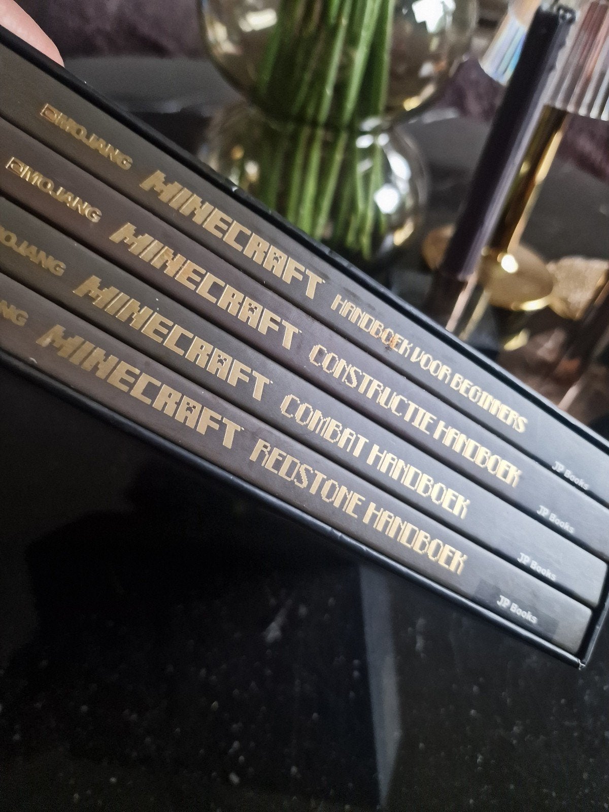 Minecraft Handboeken Set, Ophalen of Verzenden, Zo goed als nieuw, Mojang, Non-fictie