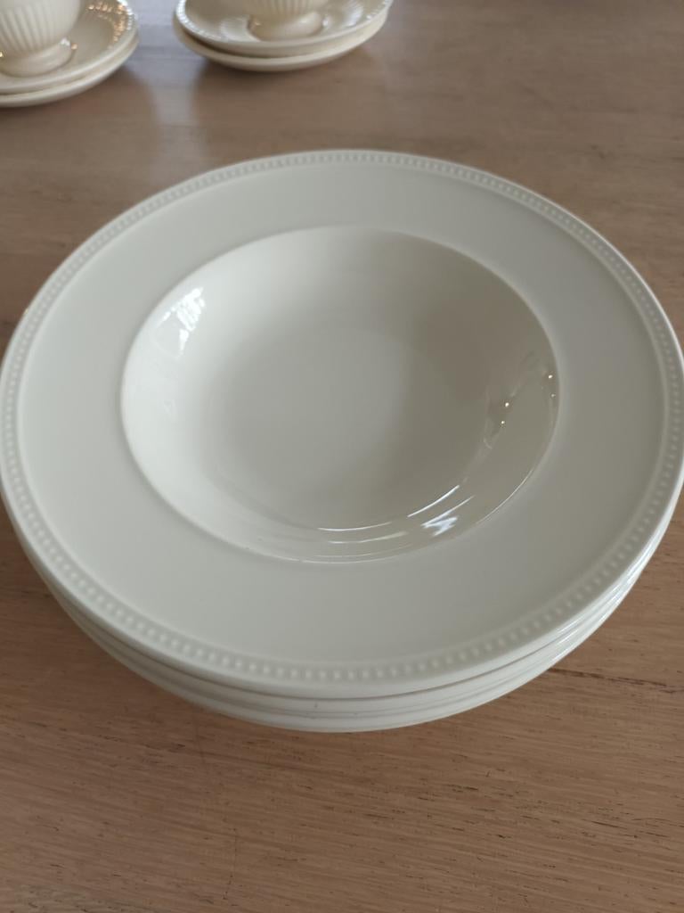 Wedgwood Windsor Diepe Borden,5 stuks, Nieuwstaat,soepborden, Ophalen of Verzenden, Zo goed als nieuw, Bord(en), Wedgwood