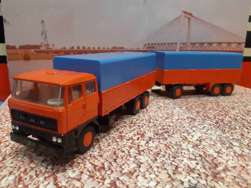 lioncar Daf 2800 combi, Ophalen of Verzenden, Zo goed als nieuw, Bus of Vrachtwagen, Lion Toys
