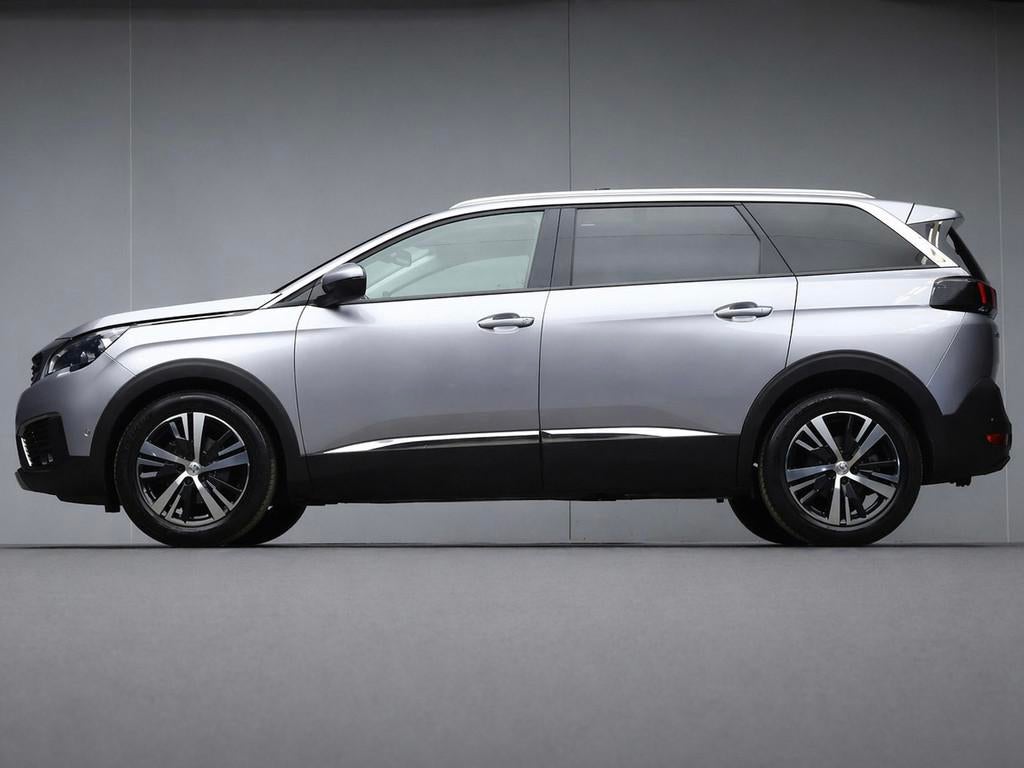 Peugeot 5008 1.2 PureTech Allure Sport (PANORAMADAK,APPLE CA, Auto's, Peugeot, Gebruikt, 1199 cc, 7 stoelen, Automatische klimaatregeling
