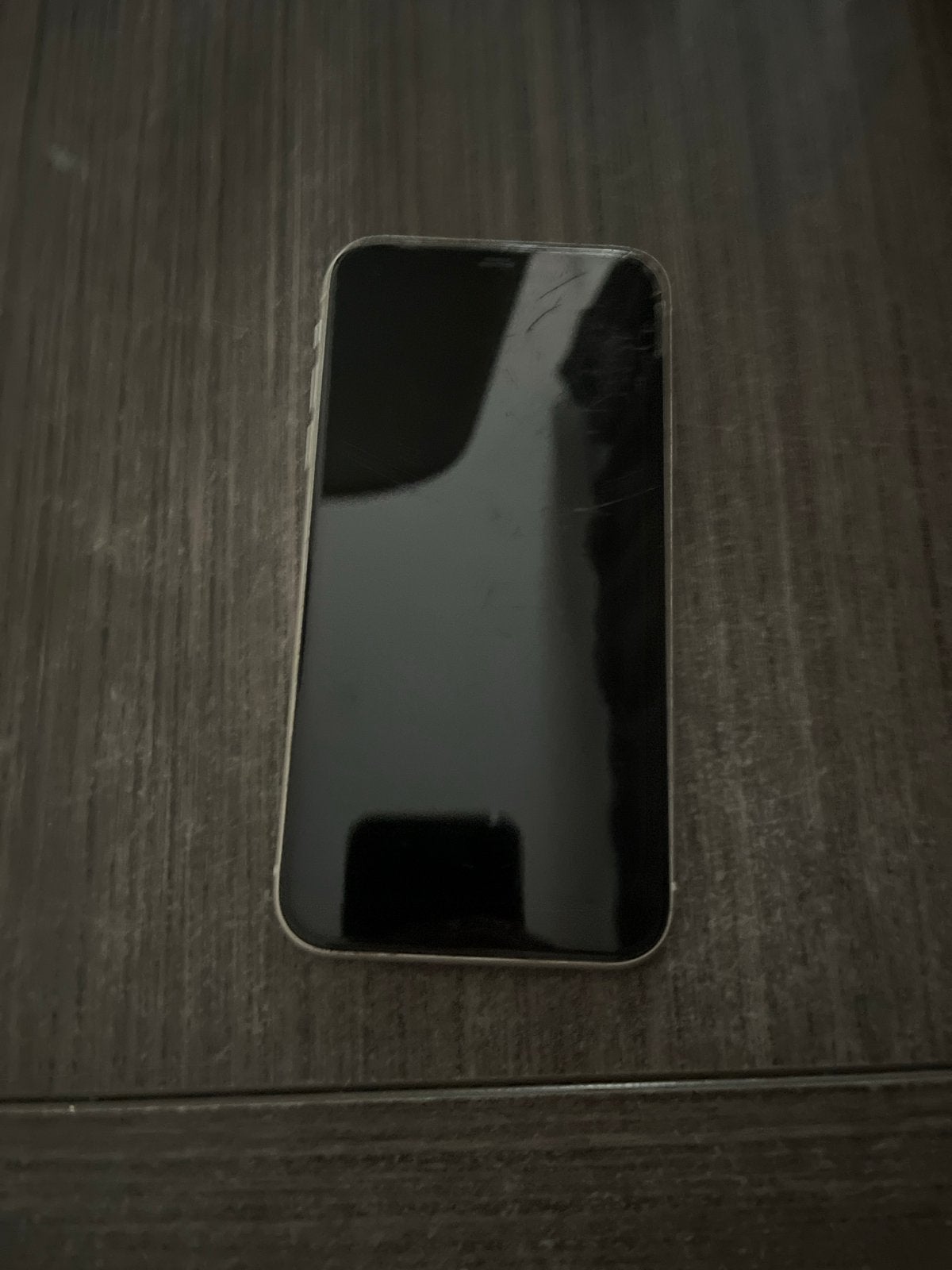 iPhone 11 - Goede staat, barst achterkant, 256 GB, Gebruikt, Wit, Met simlock