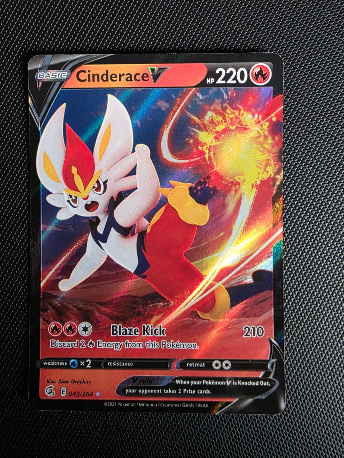 Cinderace V #044 fusion strike, Hobby en Vrije tijd, Verzamelkaartspellen | Pokémon, Ophalen of Verzenden, Nieuw, Losse kaart