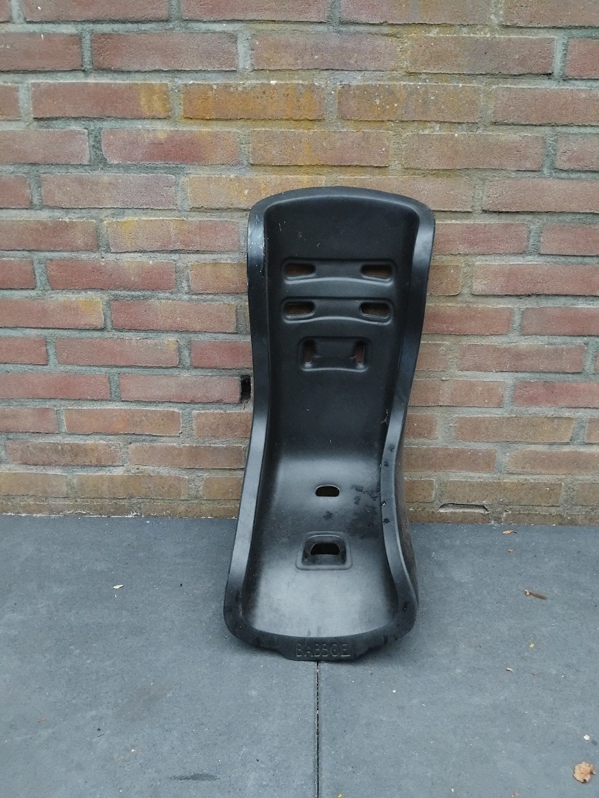 Bamboe bakfiets peuterstoeltje zwart met gordel, Ophalen, Gebruikt, Babboe