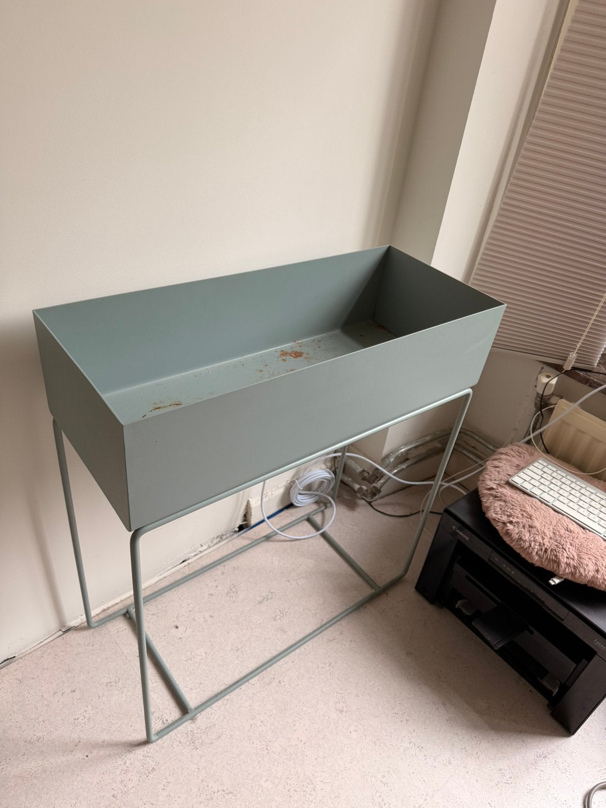 Ferm Living plantbox plantenbak met roestplekjes, Huis en Inrichting, Ophalen, 50 tot 100 cm, Zo goed als nieuw, 25 tot 50 cm