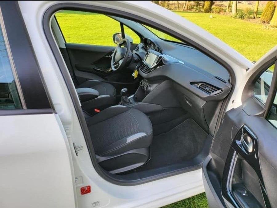Peugeot 208 1.2 VTI 60KW/82PK 5-D 2016 Wit, Ophalen, Zo goed als nieuw