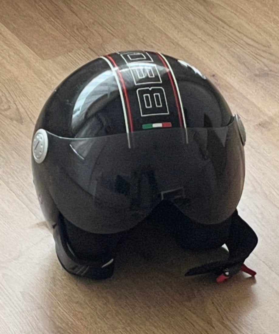 Scooter helm - beondesign glanszwart, Fietsen en Brommers, Ophalen, Zo goed als nieuw, Small