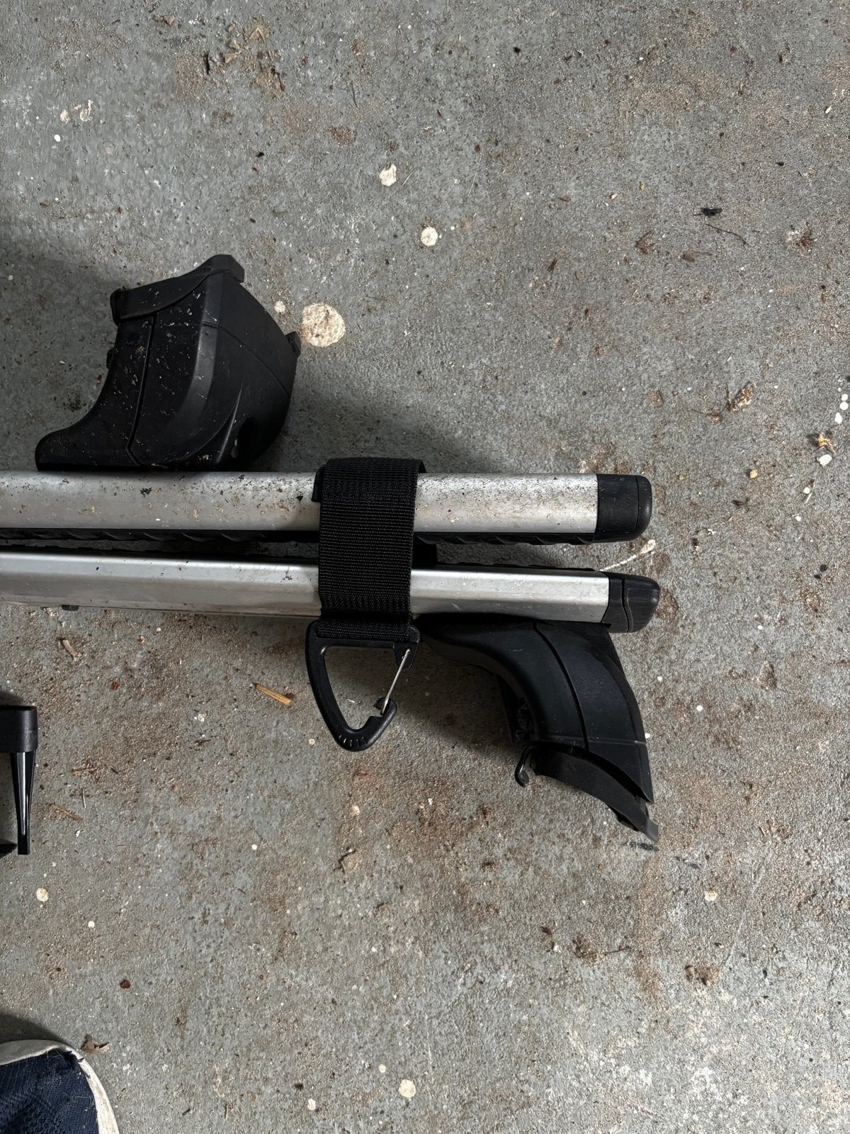 Dakdragers voor Volvo V60 (origineel), Auto diversen, Ophalen, Gebruikt