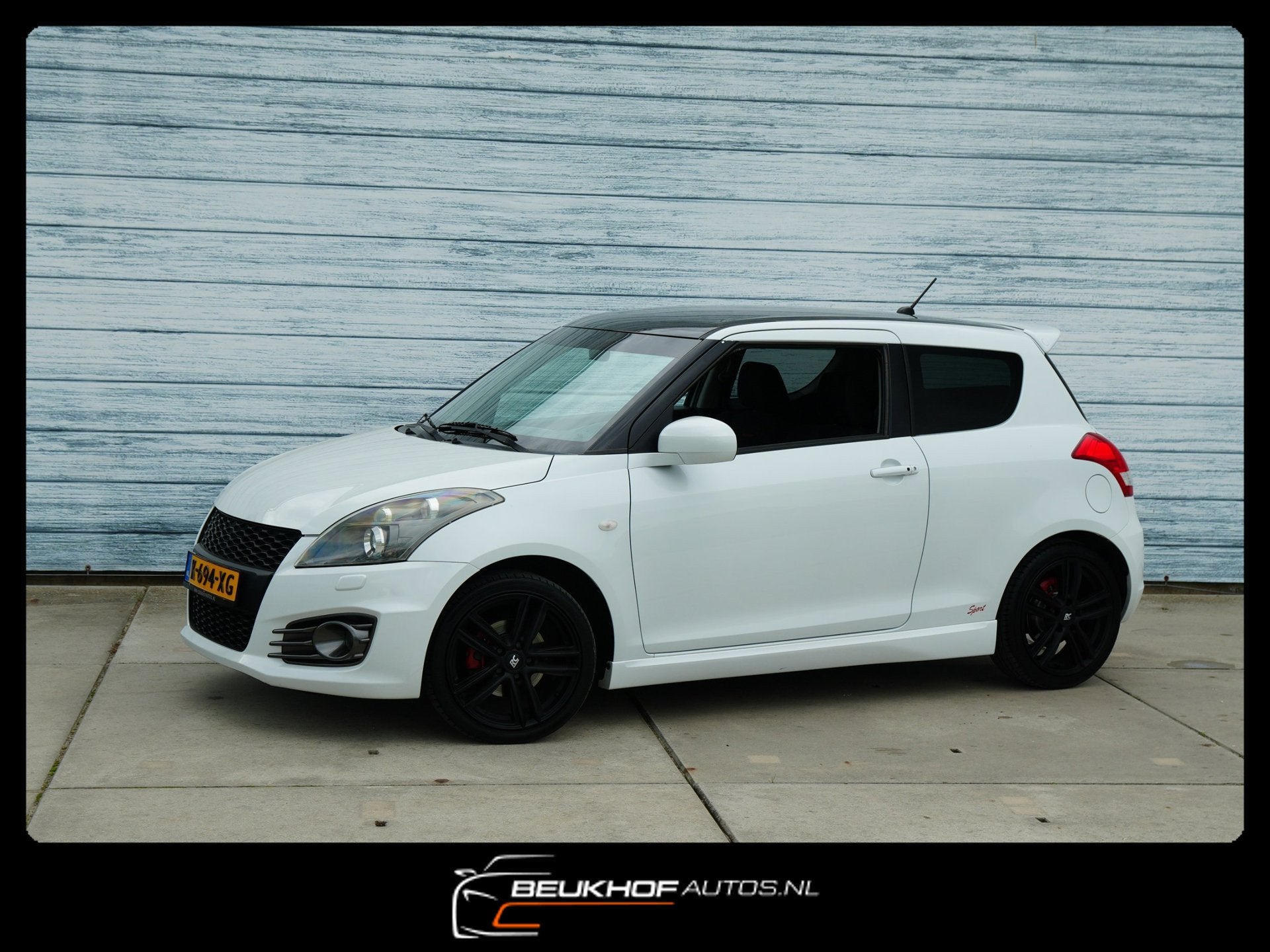 Suzuki Swift 1.6 Sport Airco Spoiler Cruise Winter/Zomer set, Voorwielaandrijving, Euro 5, Gebruikt, Zwart
